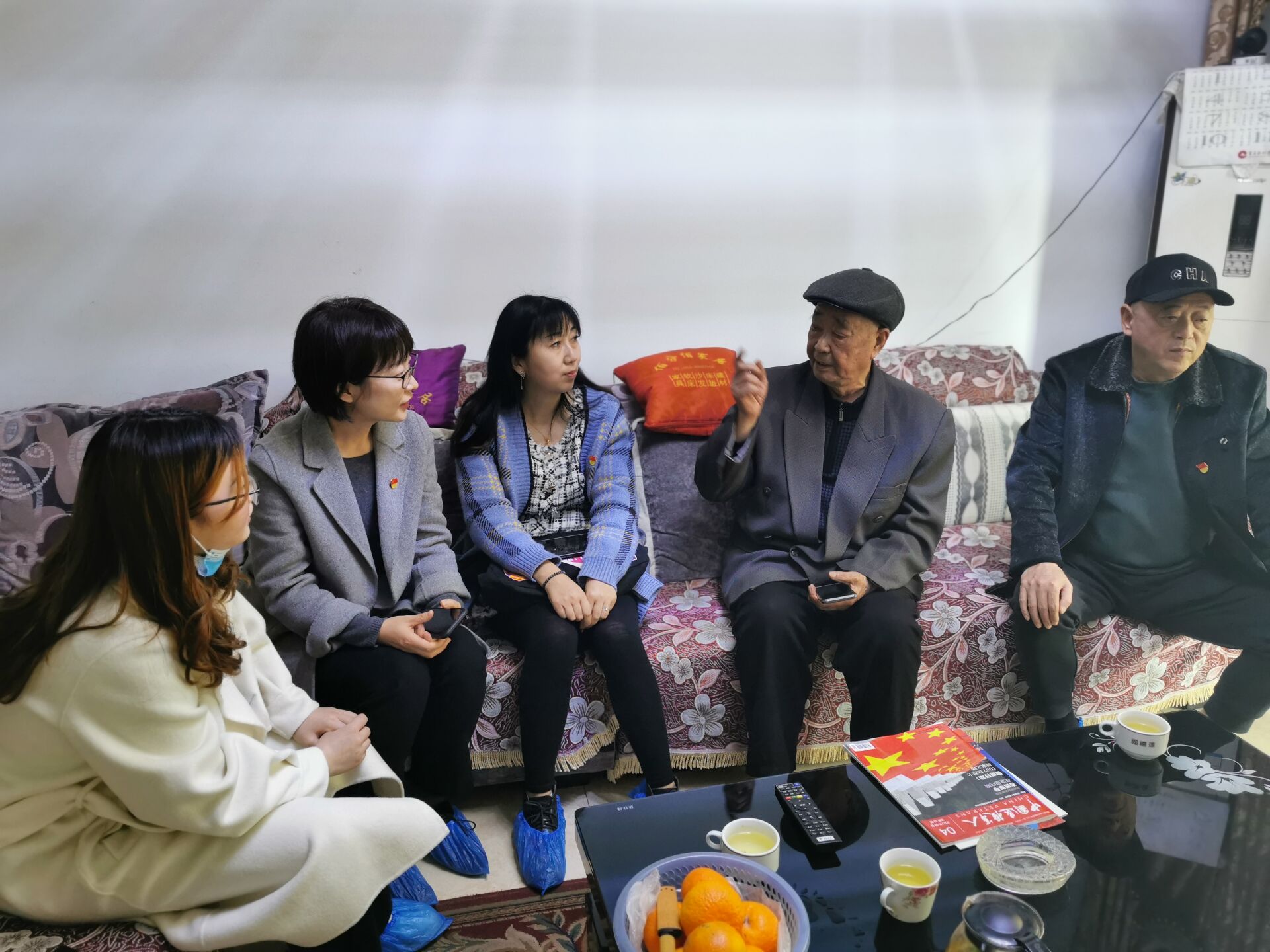 听老党员讲党史3.jpg
